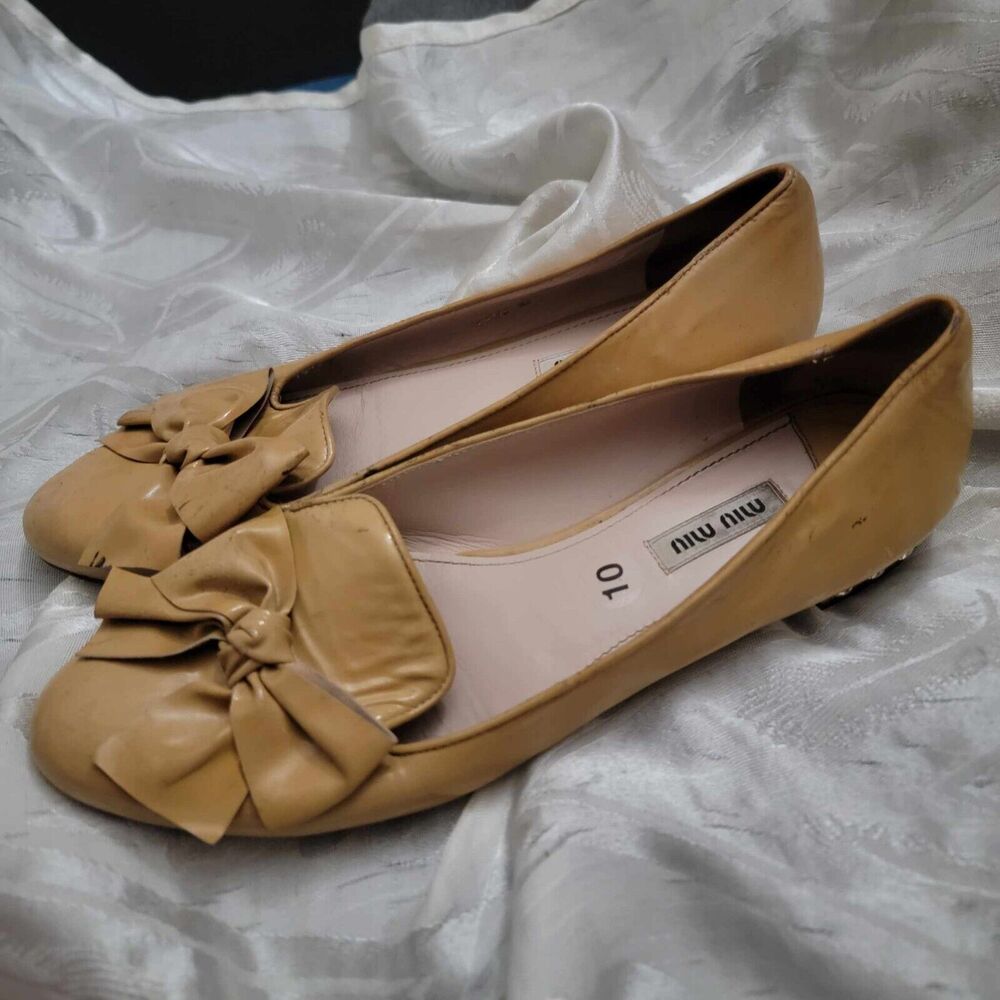MIU MIU BALLET SOFT LEATHER BALLERINA STYLE FLATS BOW RHINSTONE HEEL ACCENT 10